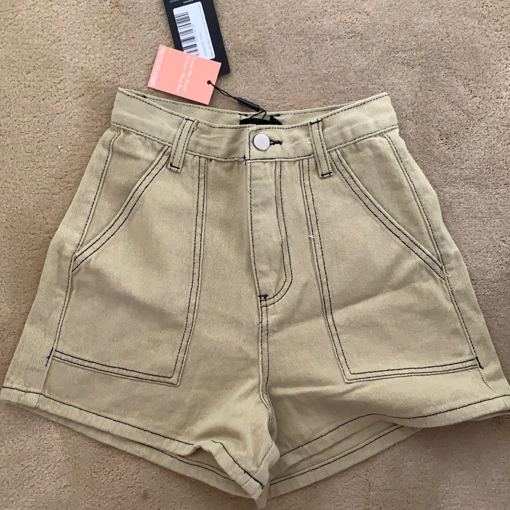 Pretty little thing NEW shorts